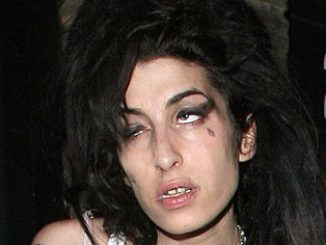 Amy Winehouse ubriaca
