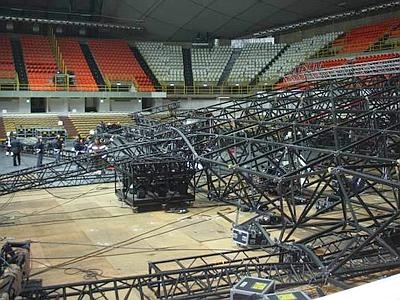 Palco crollato a Reggio Calabria ©foto Vigili del fuoco