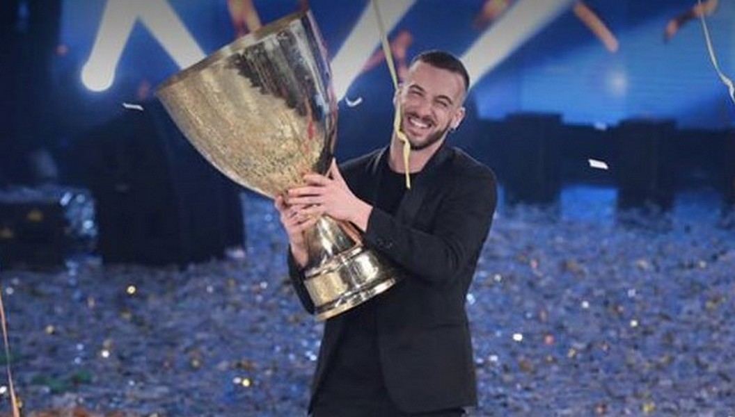 ANDREAS VINCITORE AMICI 16