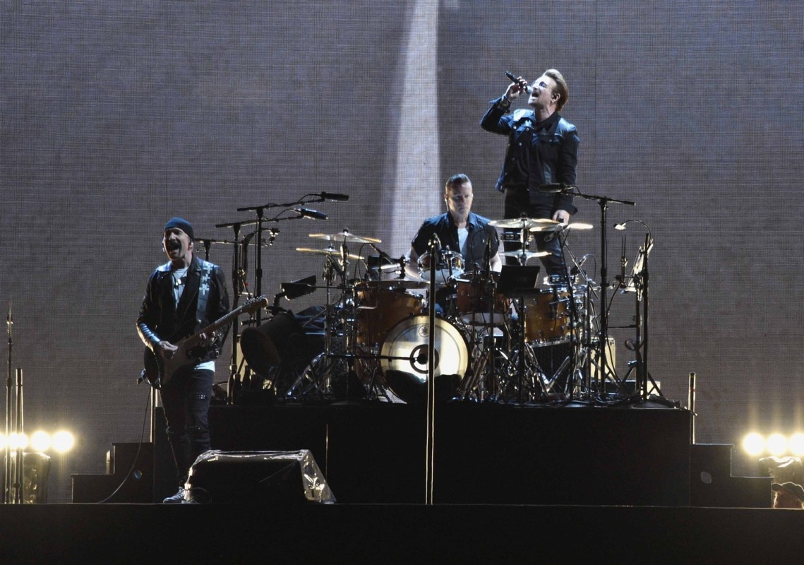 U2