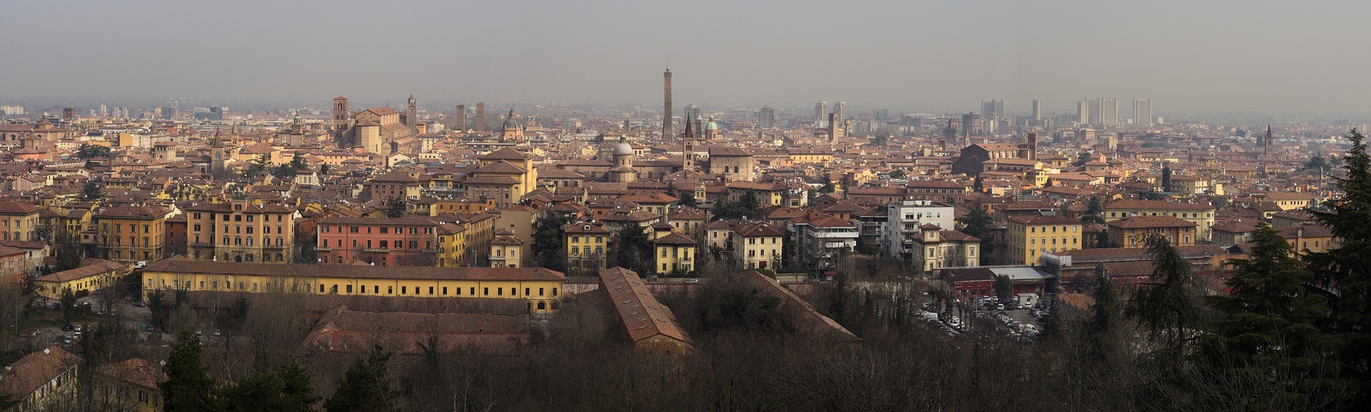 Panorama di Bologna - Foto di 3347641