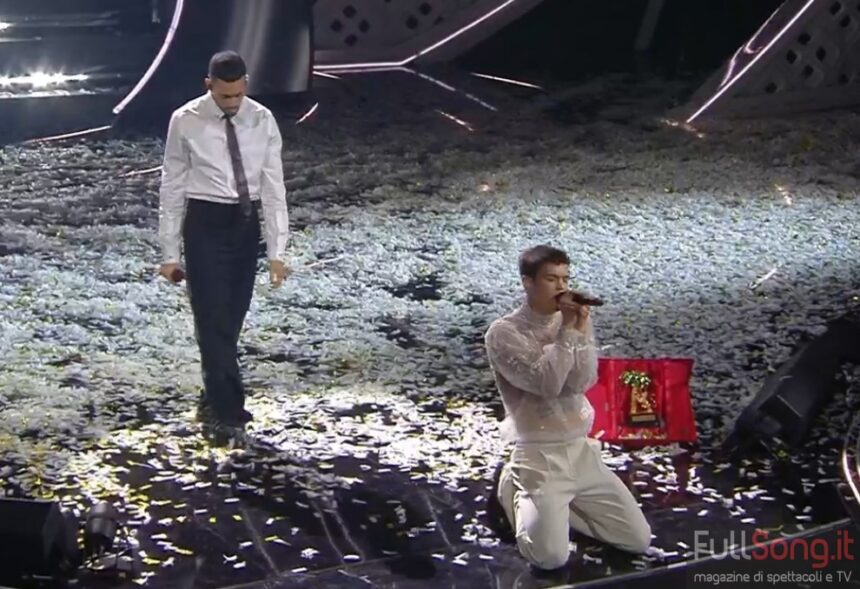 Mahmood & Blanco con Brividi