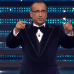 Carlo Conti a Sanremo 2025- Foto Streaming